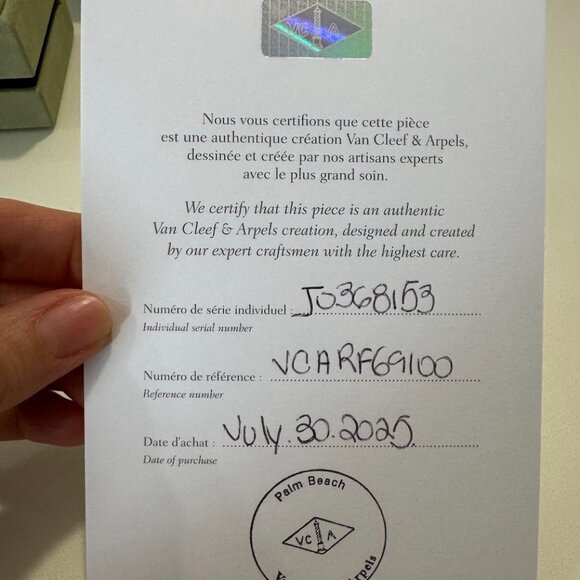 Van Cleef & Arpels Sweet Alhambra Mother of Pearl Pendant Necklace - Picture 9 of 10